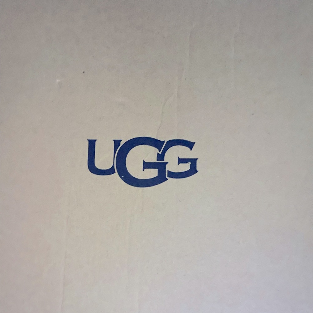 Check out this video and the beautiful unique UGGs